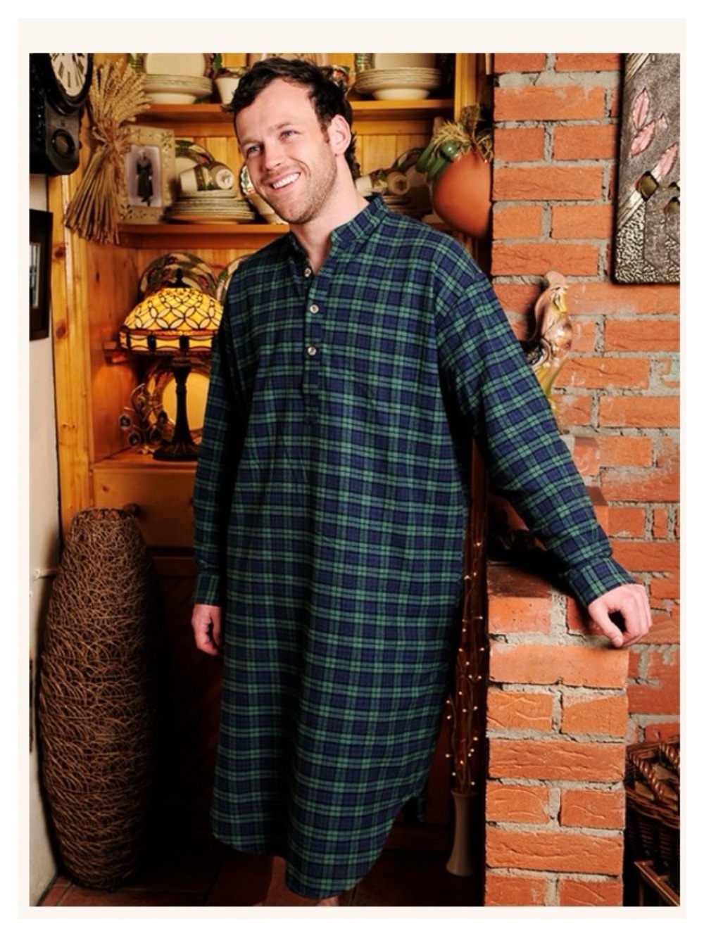 Lee Vally Ireland Men's Cotton Flannel
Nightshirt Green Tartan Plaid Medium
